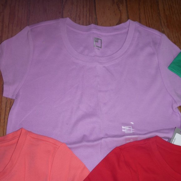5 Woman's 100% Cotton Tee Shirts - Picture 4 of 6